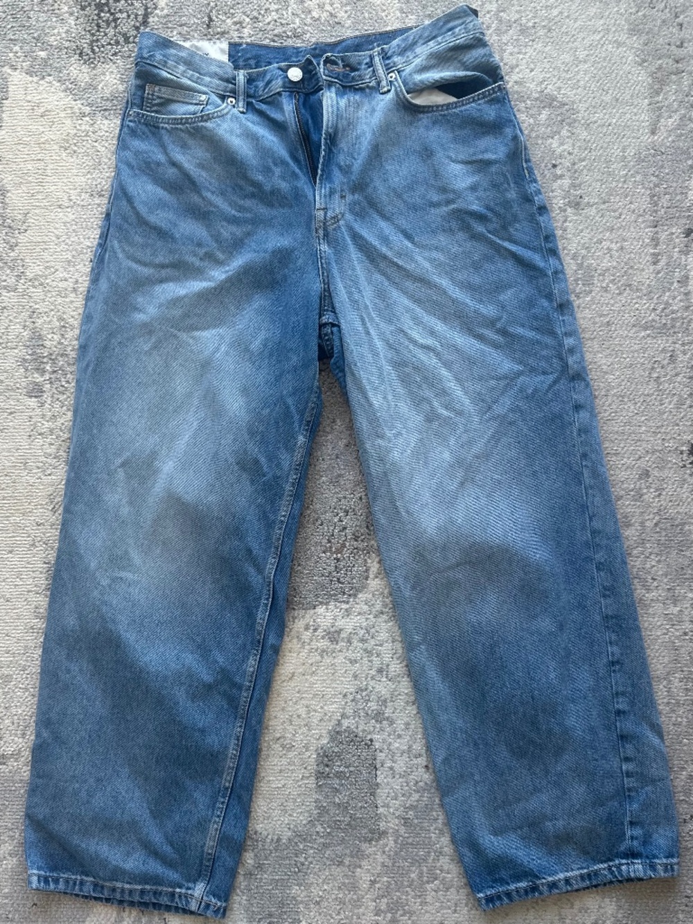 H&M Baggy Jeans — Light Wash Denim — Men's 32x32
